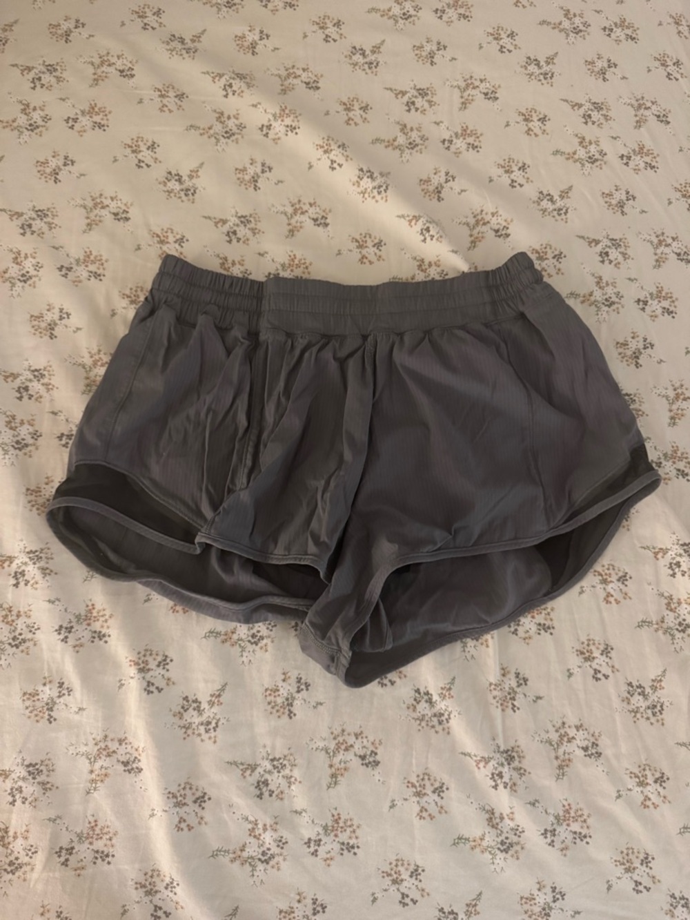 Lululemon Grey Hotty Hot Shorts Size 8